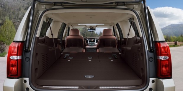 2015-Chevrolet-Suburban-InteriorPowerFoldFlatSeats-003-650x325