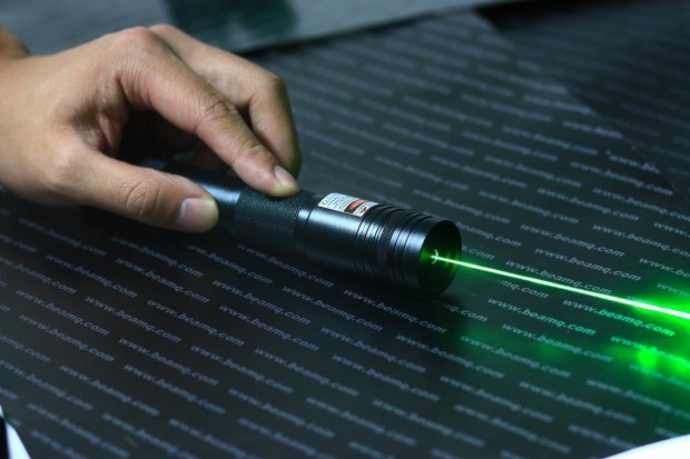 www.beamq.com 100mw green burning laser pointer